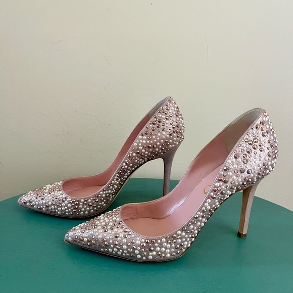 Rodo evening pump with pearls and crystals great condition size 37,5 runs US 7 - Picture 3 of 9